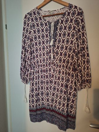Forever 21 Kleid grösse L entspicht einem M