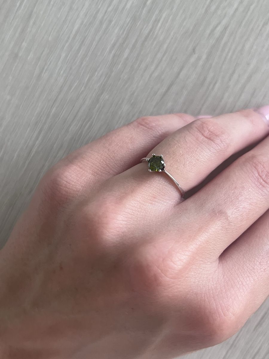 Anelli: Ring aus silber mit grünem stein – Usato da Zürich venduto da StavesBest