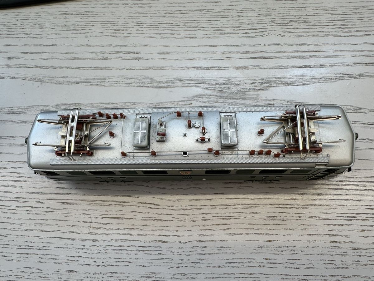 Märklin Modellini di ferrovie: Märklin 3050 SBB Ae 6/6 Bern – Usato da Lupsingen venduto da New-Haven 3