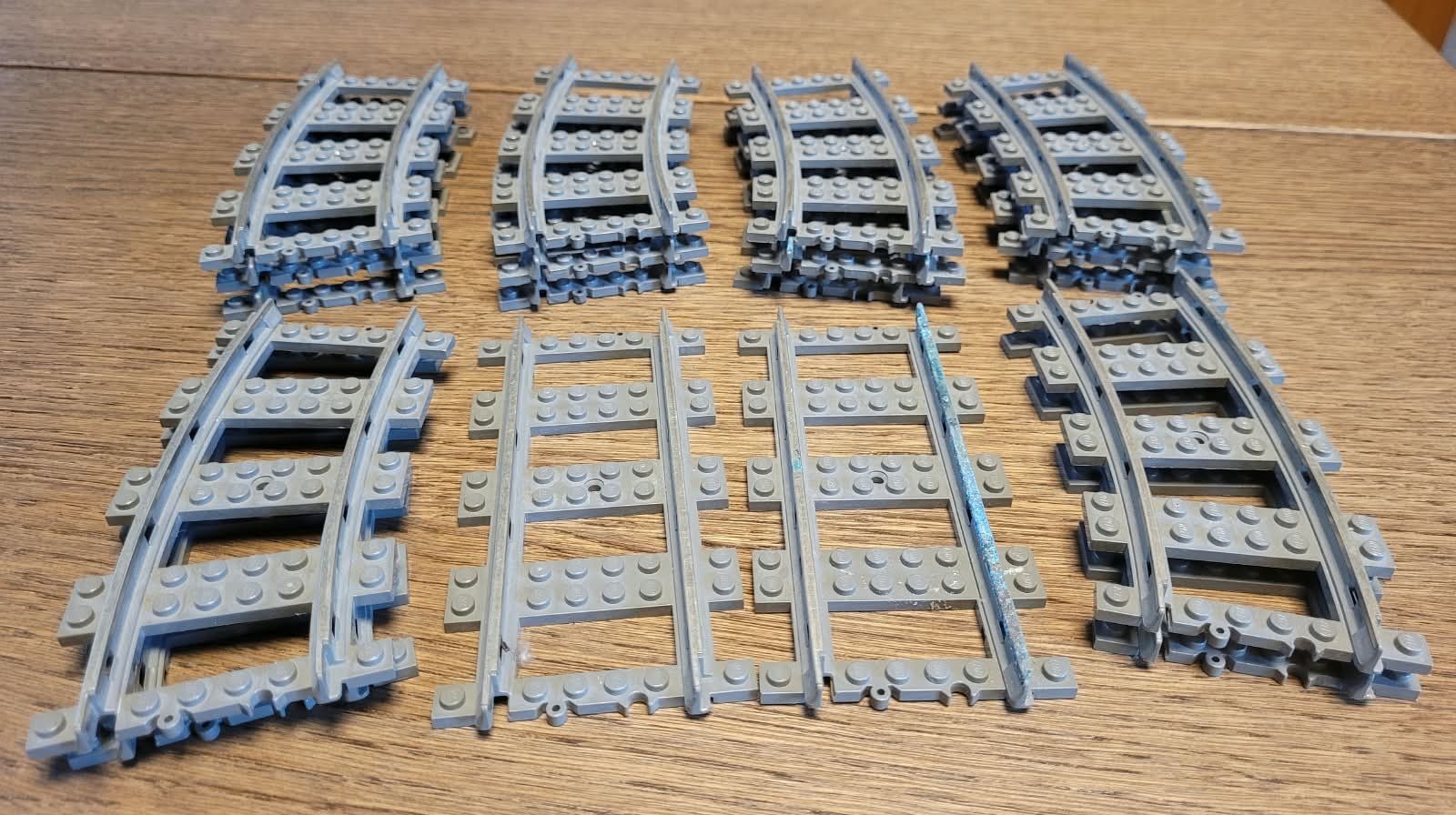 Modelleisenbahnen: LEGO 9-V-Elektrozug-Gleise, – Gebraucht aus Sonceboz-Sombeval von ter_9rc5 5