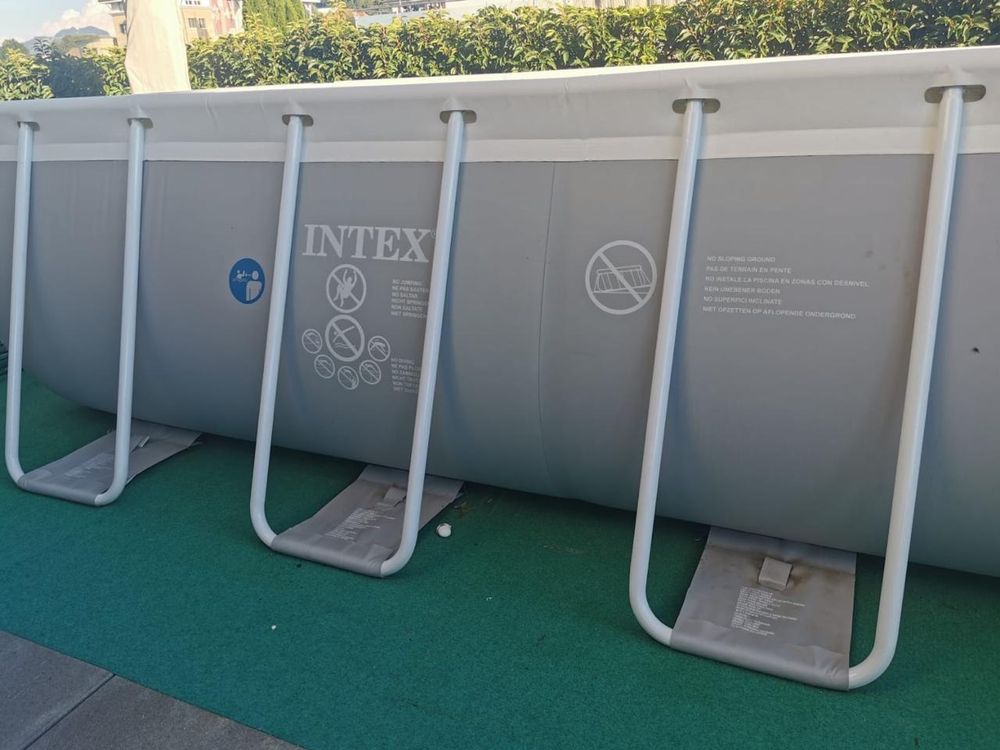 Piscine Intex 4x2m avec filtre à sable Flowclear 4