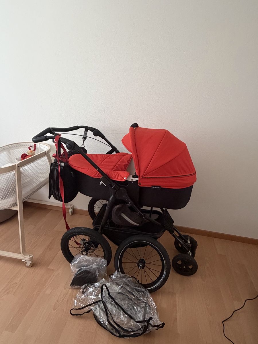 TFK Carrozzine: TFK Kinderwagen mit Zubehör – Usato da Richterswil venduto da nufian005