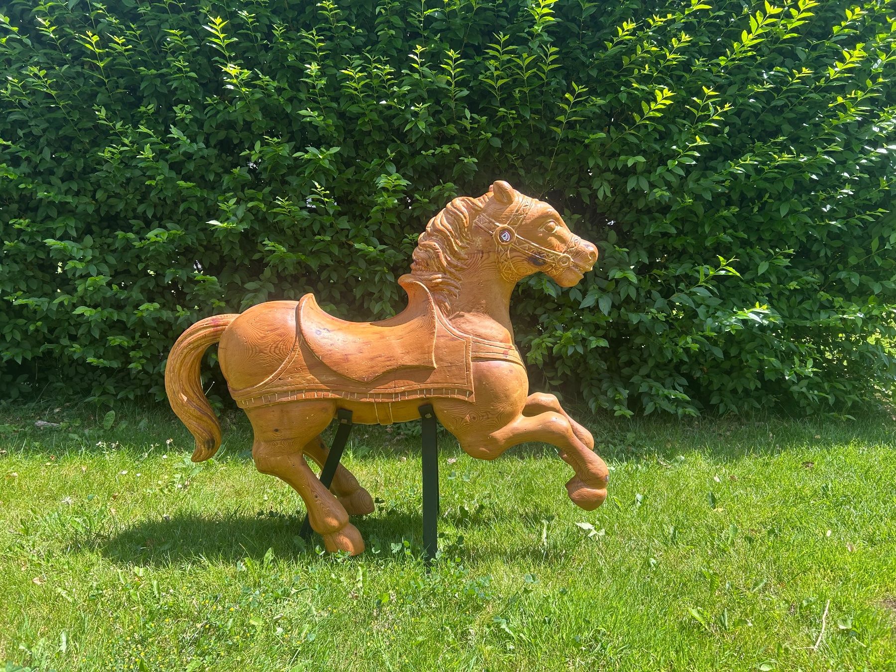 Statuette: Karusselpferd aus den 50er Jahren – Usato da Kehrsatz venduto da nyf_z7q5
