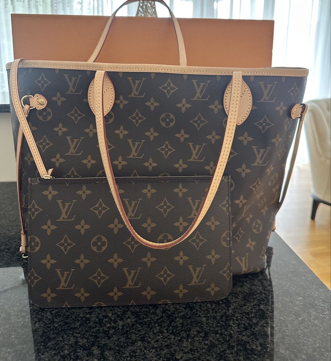 Louis Vuitton Taschen für Damen: Louis Vuitton Neverfull MM Monogram neuwertig FULLSET – Neu und originalverpackt aus Weinfelden von linanael94