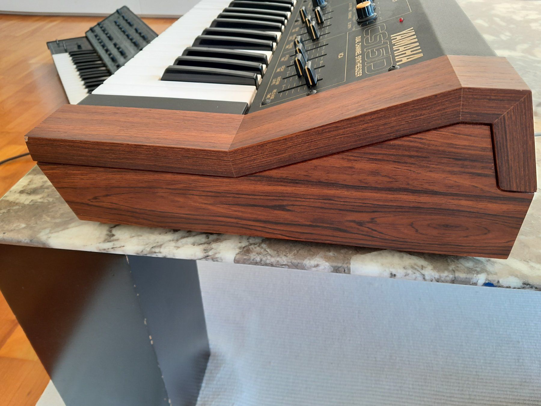 Yamaha Strumenti musicali: YAMAHA CS15D Dual Channel Synthesizer – Usato da Vevey venduto da Aveelu 3