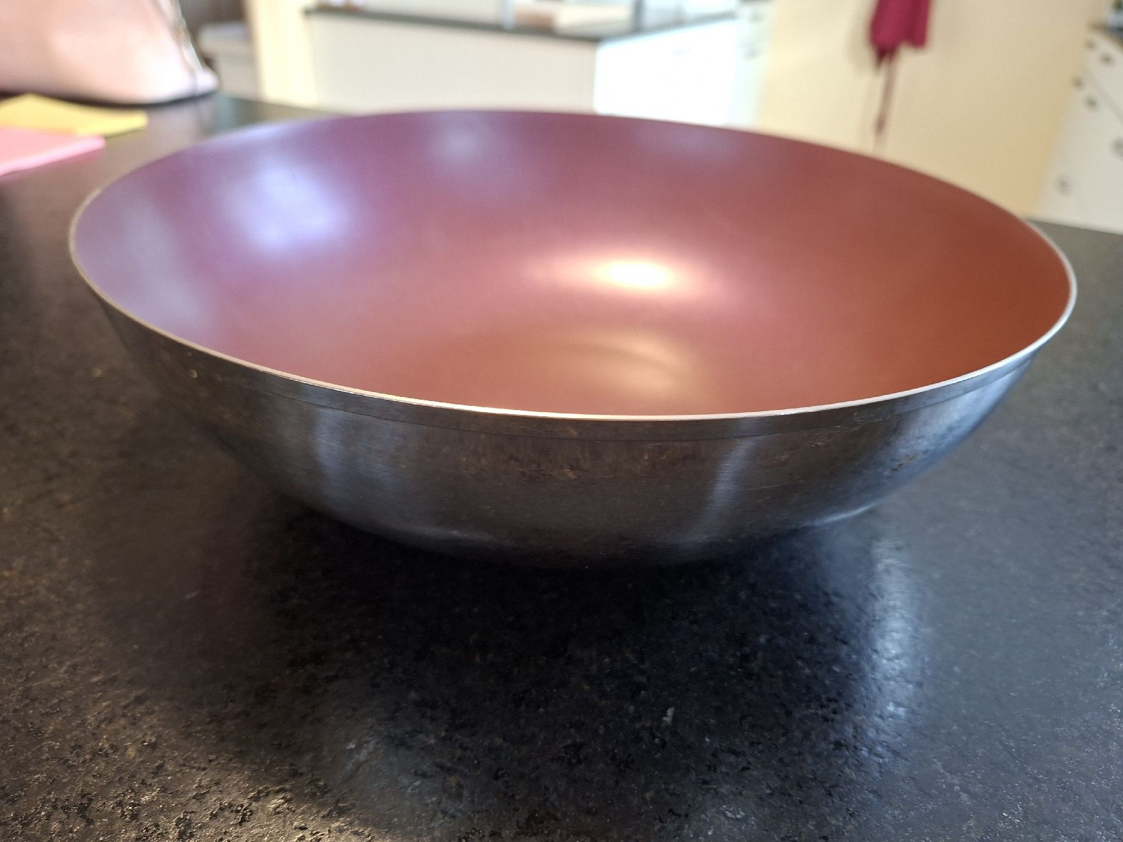 Schalen: Tupperware Servierschüssel 3.5 Liter bordeaux  – Gebraucht aus Meinisberg von MartinaM1972