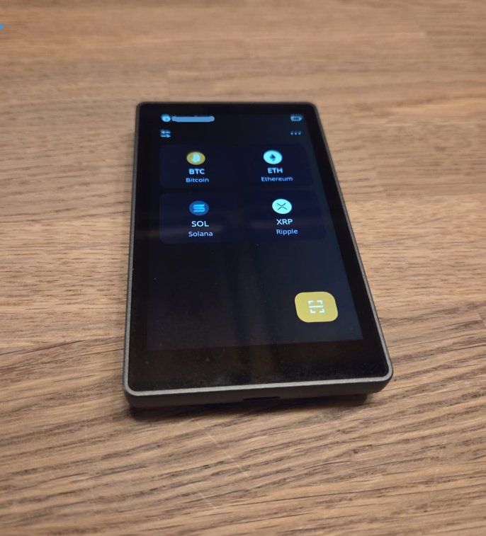 Brieftaschen: Keystone 3 Pro Hardware Wallet – Gebraucht aus Rüegsau von connectweb 1