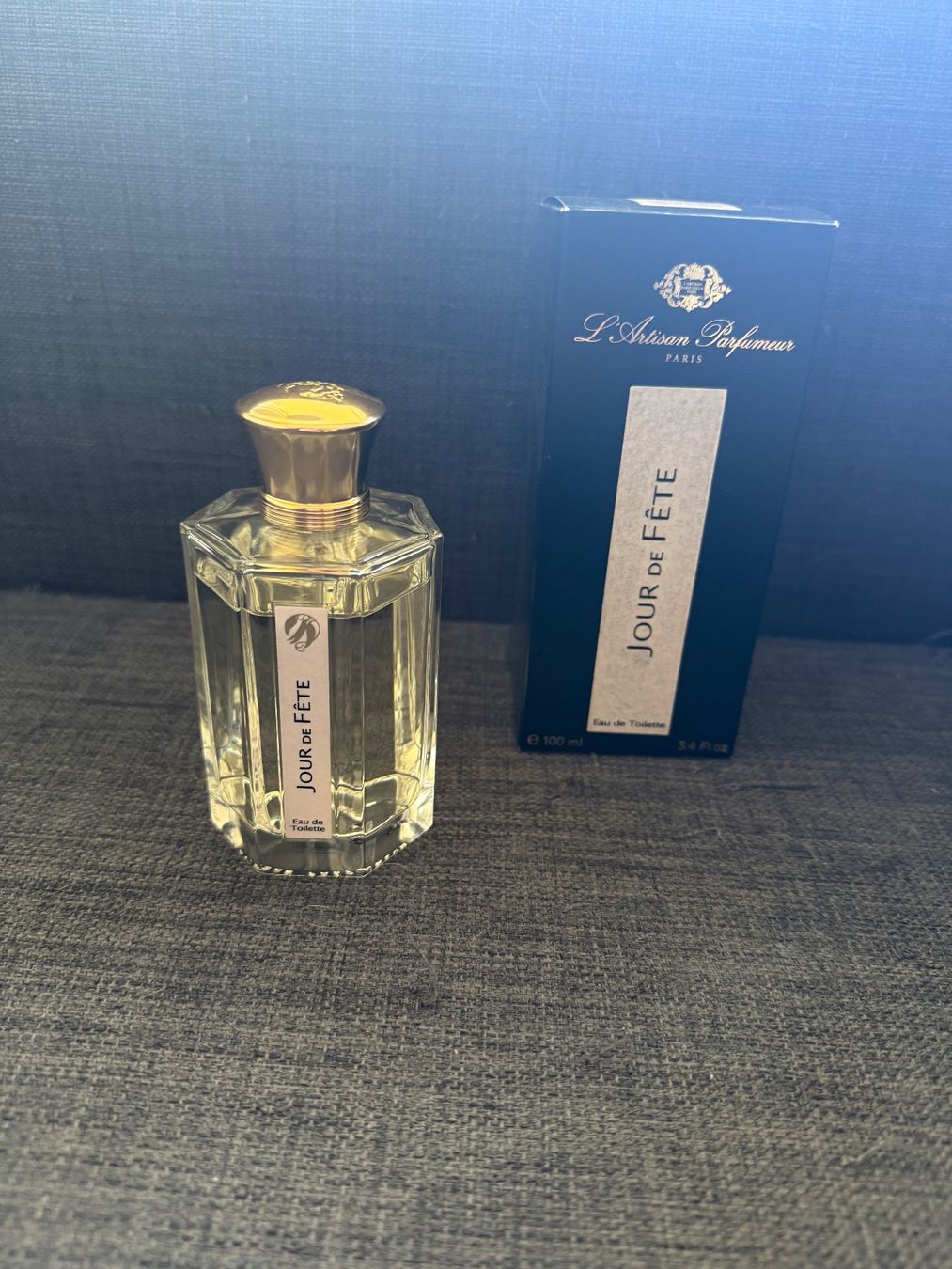 Profumi & Eau de Toilette: Jour de Fête 2ml – Usato da Orbe venduto da Sylvie.Lep07