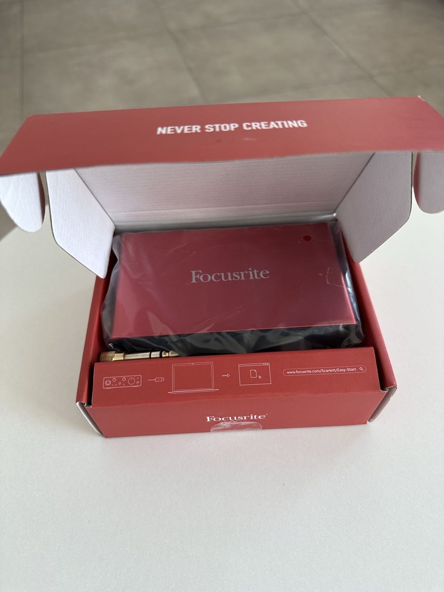 Focusrite Attrezzatura per studi di registrazione: Focusrite Scarlett Solo (3rd Generation) USB Audio Interface – Nuovo (secondo la descrizione) da Oberuzwil venduto da PreownedAllure 1