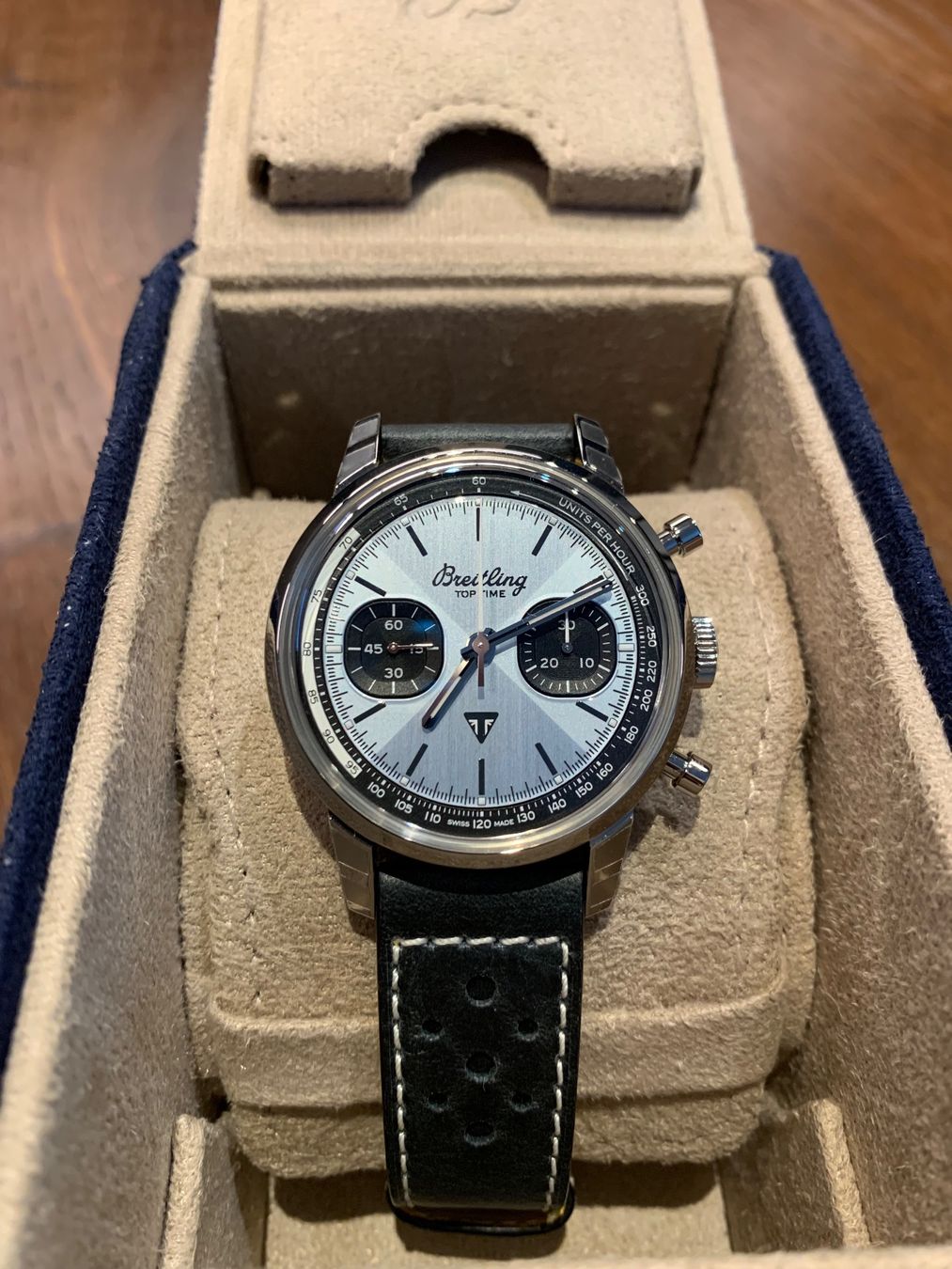 Breitling Orologi: Breitling Top Time Triumph – Nuovo e nell'imballaggio originale da Dintikon venduto da Pepsi1955