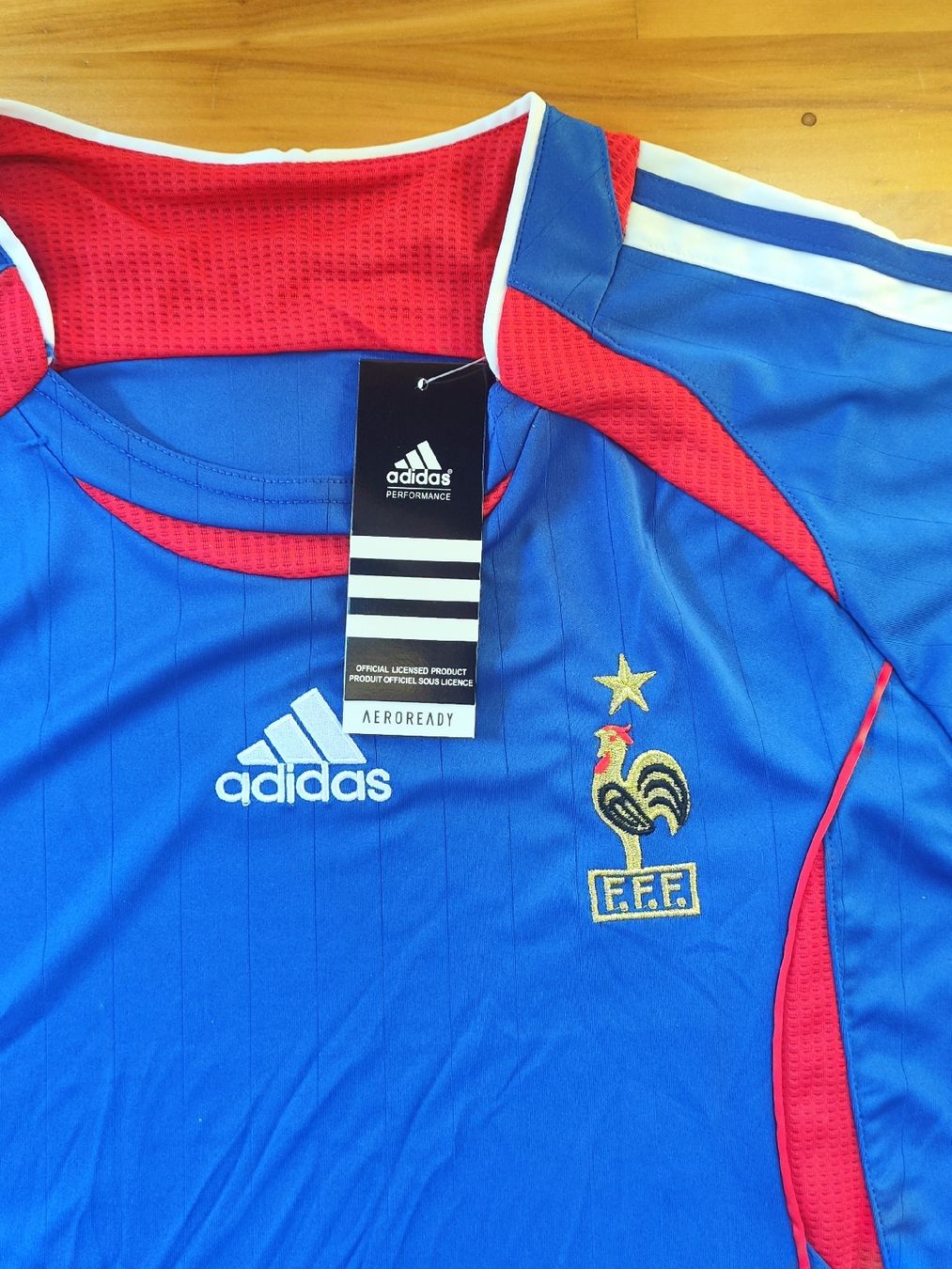Adidas Canottiere & Pantaloni: Retro Frankreich Heimtrikot 2005/06 – Nuovo (secondo la descrizione) da Breitenbach venduto da Lqris 6