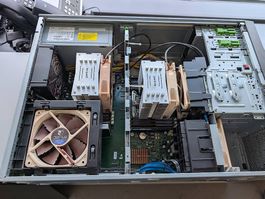 Fujitsu R920, 2x E5-2687W 8-Core, 128 GB RAM, Quadro GPU