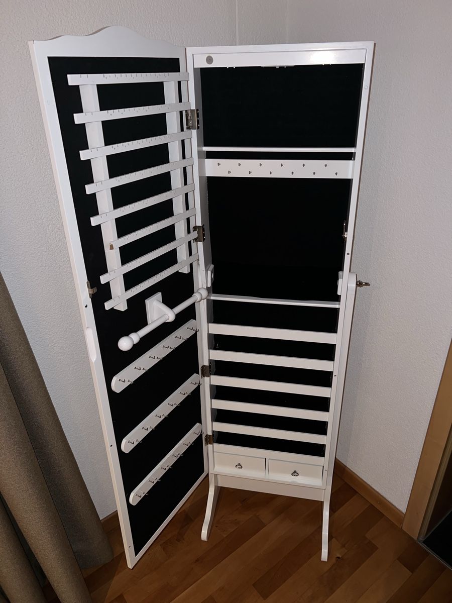 Schränke: Schmuckschrank – Gebraucht aus Dussnang von ser_vj2t