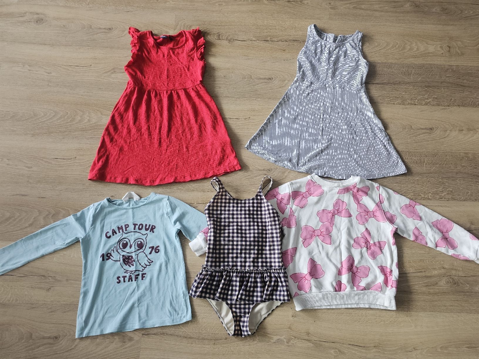 Lotti & Set di vestiti: Mädchen Kleiderpaket – Usato da Grosshöchstetten venduto da Qenko