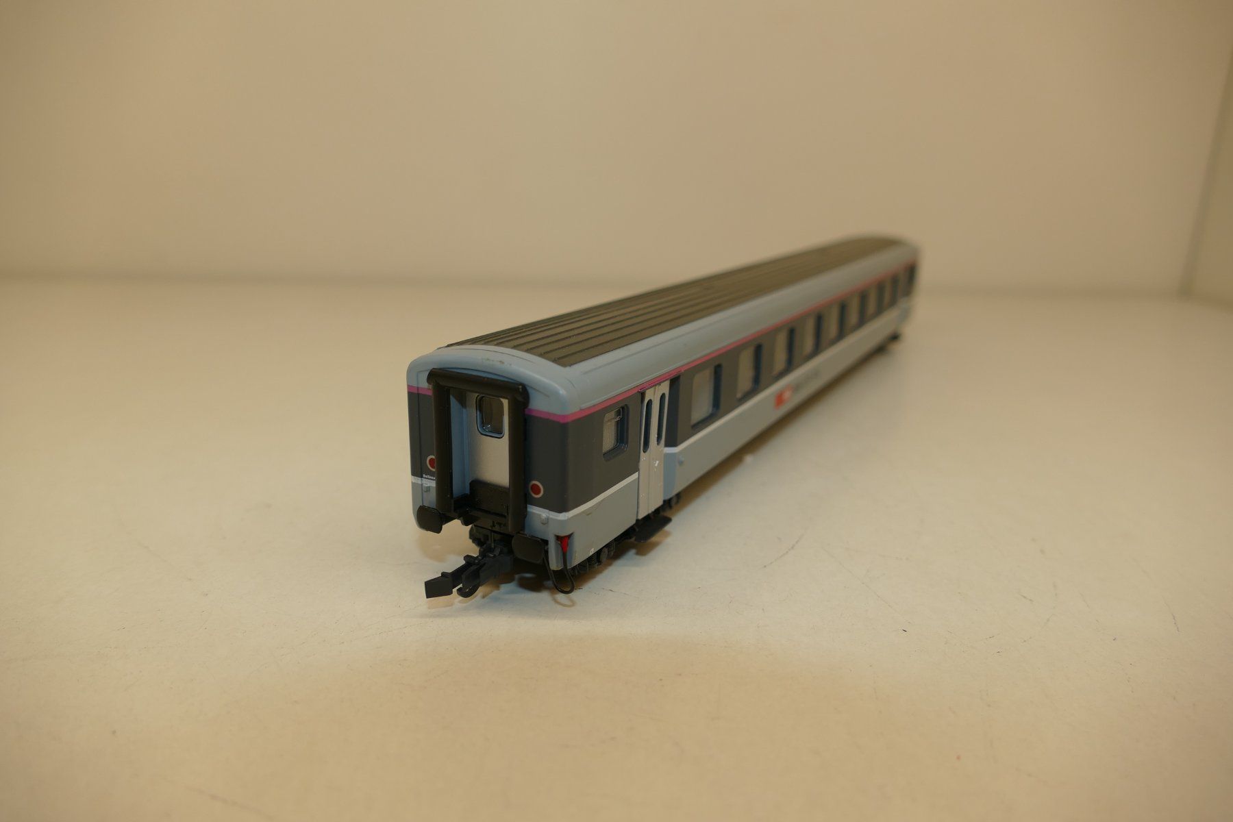 Roco Modellini di ferrovie: Roco H0: SBB Salonwagen Typ SR – Usato da Niederhasli venduto da rail-duerst 1