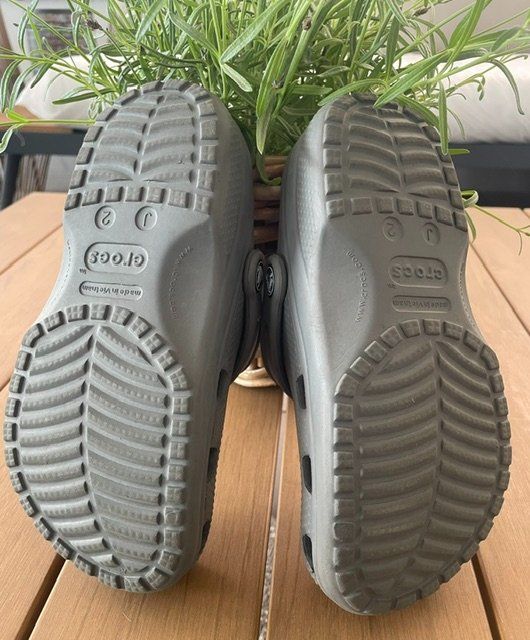 Crocs Scarpe per ragazzi: Crocs Gr. J2 – Usato da Eschenbach LU venduto da Baer01 4