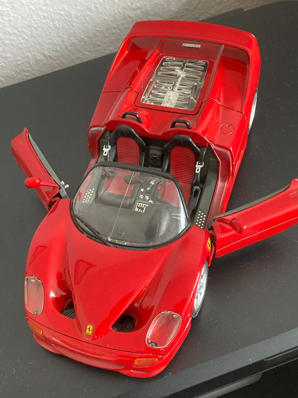 Ferrari Modellini d'auto: Ferrari F50 – Usato da Reinach BL venduto da Sanaya 1