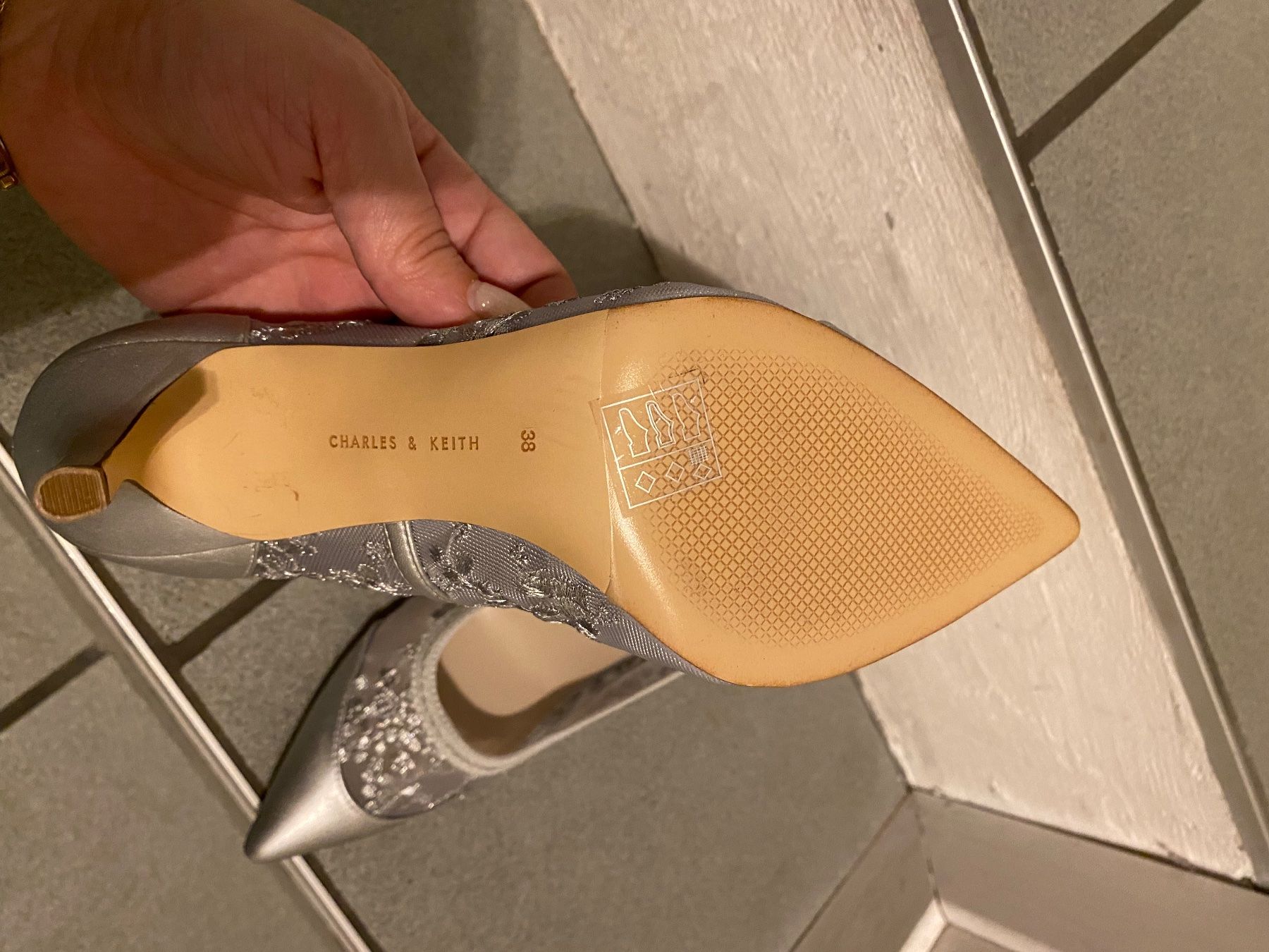 Scarpe da donna: Elegante Pumps – Usato da Pfungen venduto da Sheki56 3