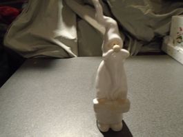 Weihnachtsmann, weiss mit Geschenk