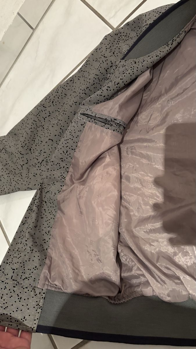Saint Laurent Giacche: Yves Saint Laurent Jacke  – Nuovo (secondo la descrizione) da Dietikon venduto da rap_5byd 3
