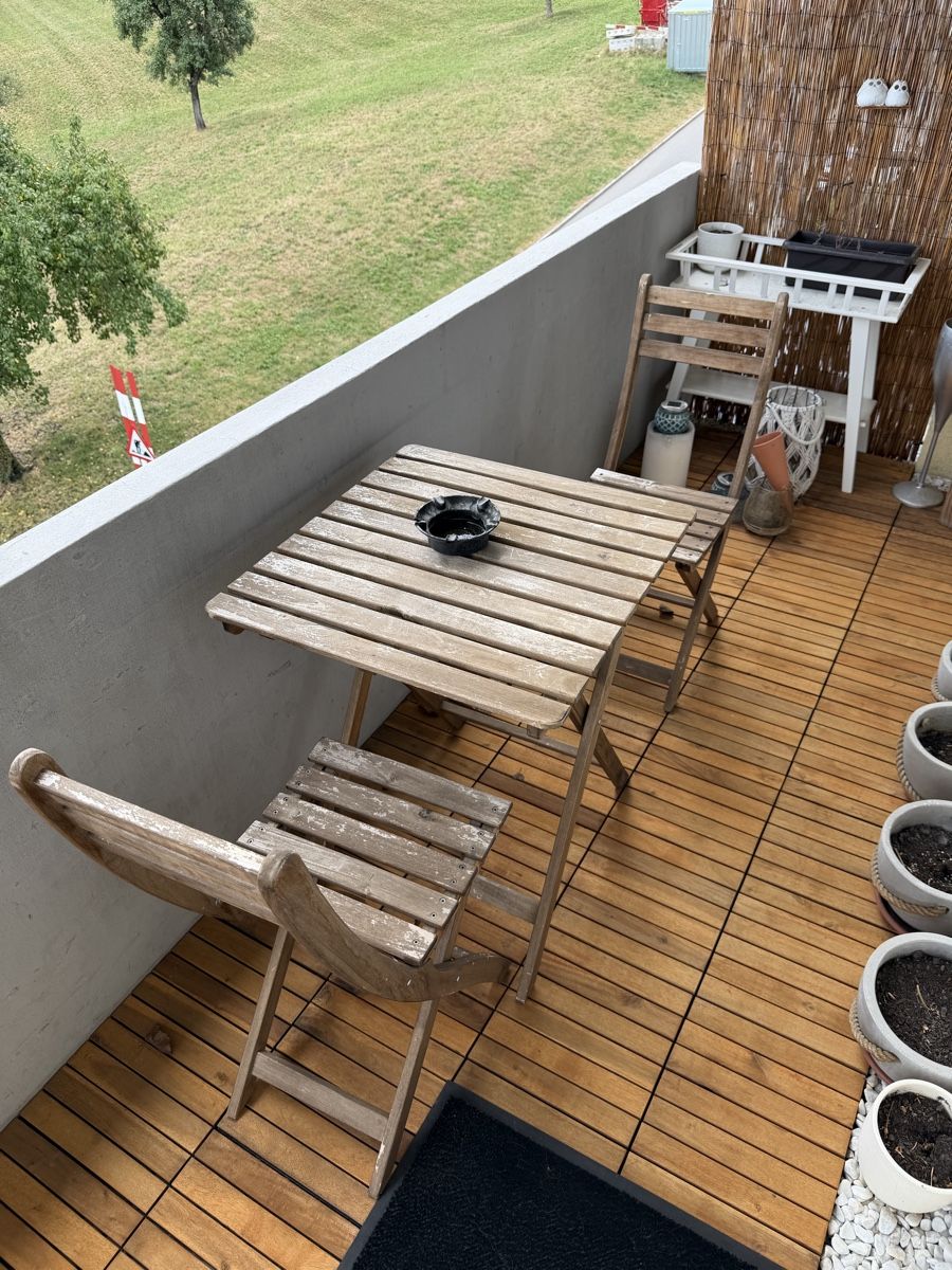 Ikea Set di tavolo e panche: Balkonset Holztisch 2 Stühle gebraucht – Usato da Wollerau venduto da ale_cjw6 1