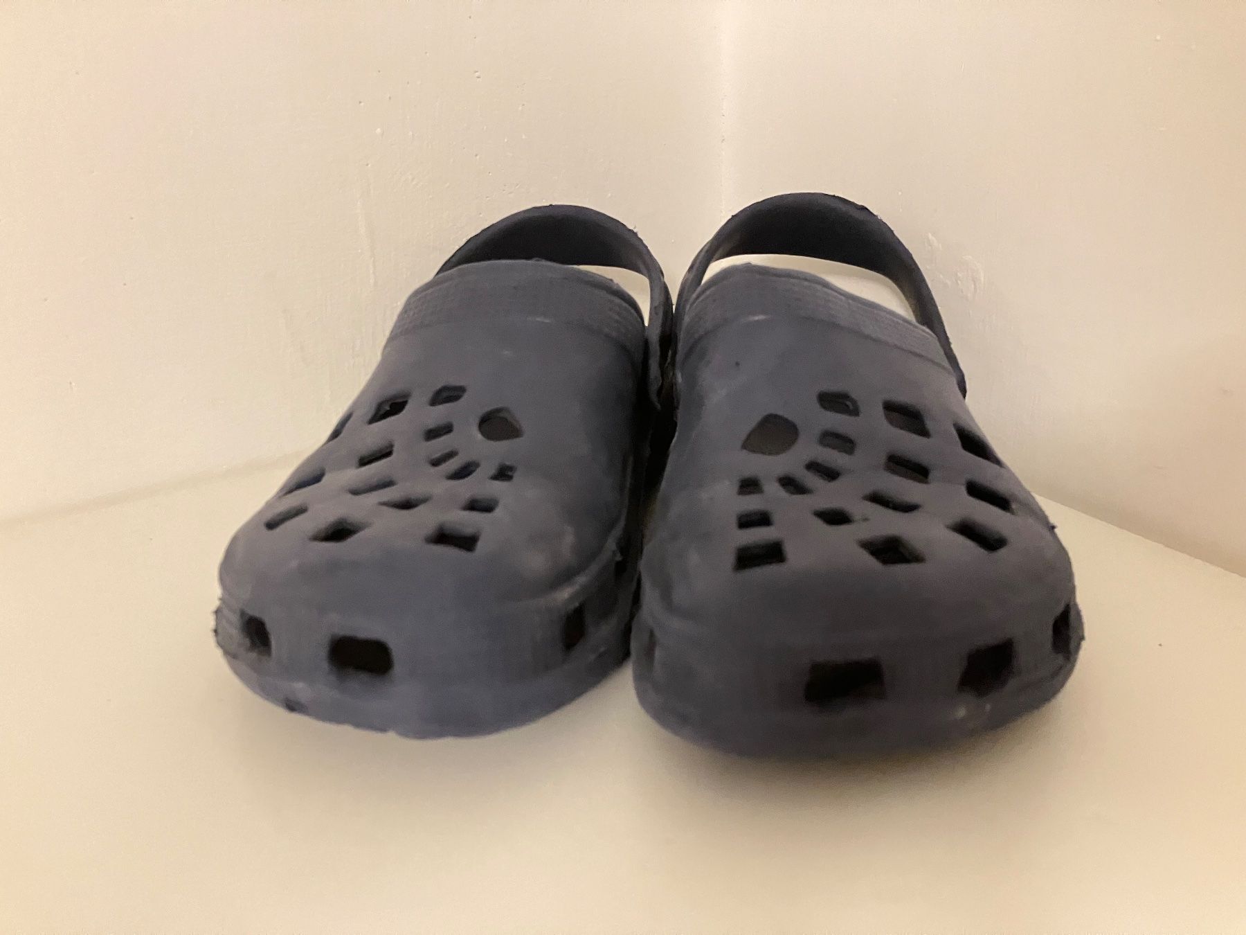Crocs Scarpe da uomo: Crocs, Grösse EUR 34 – Usato da Wettingen venduto da Chnoelleli 3