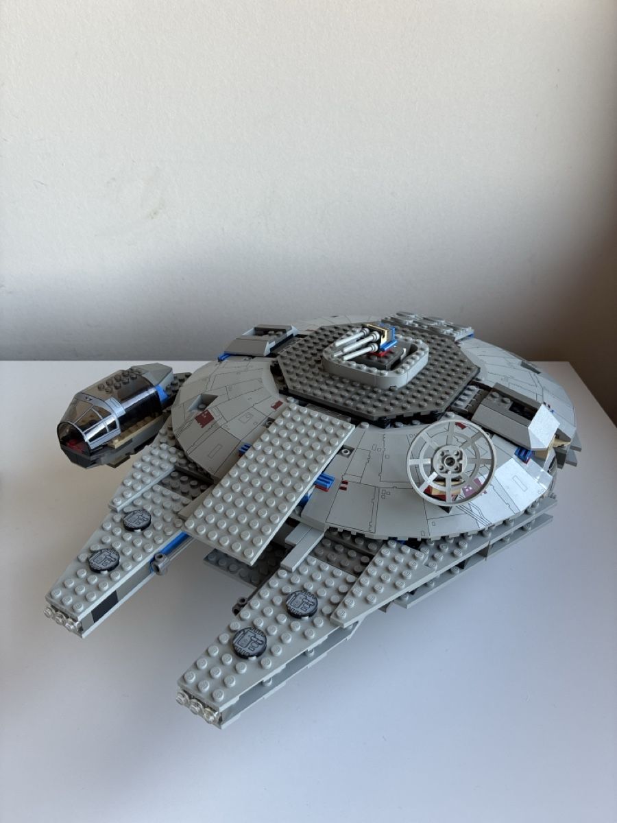 Lego Spielzeuge: Lego Star Wars Millenium Falcon 7190 – Gebraucht aus Speicher von spla03