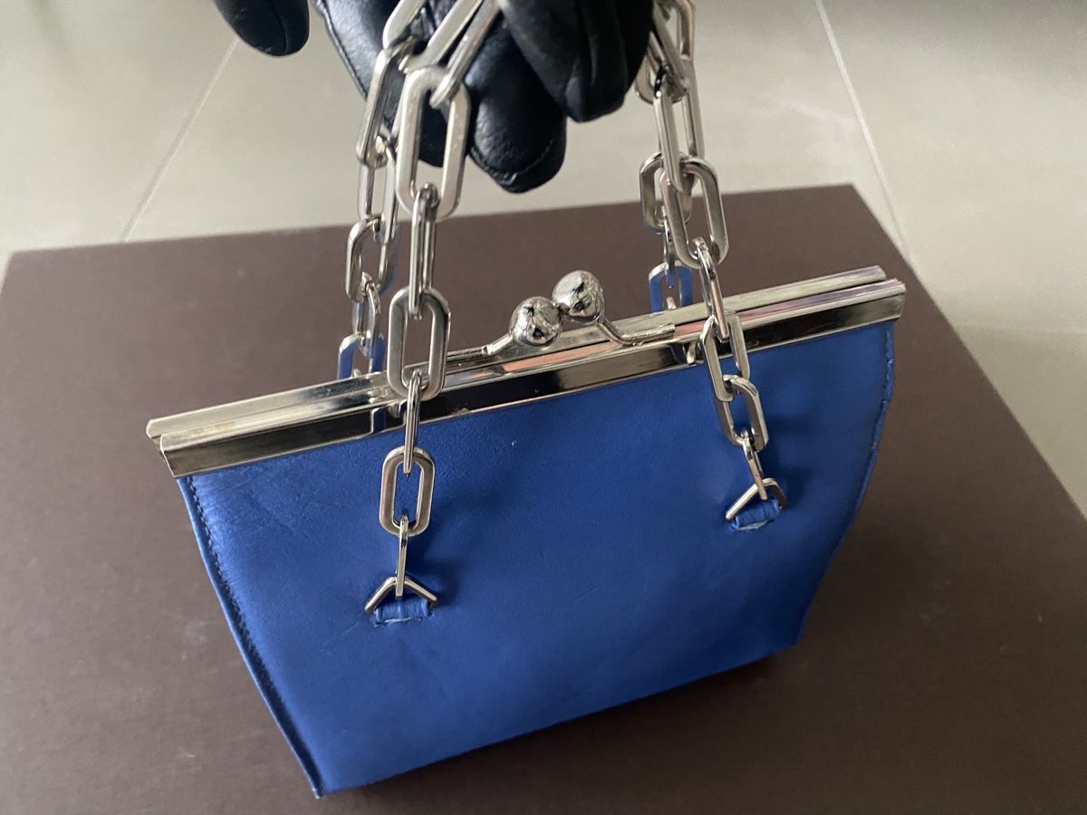 Vera Pelle Taschen für Damen: Borsa blu in vera pelle con catena – Gebraucht aus Mendrisio von SGR85 2