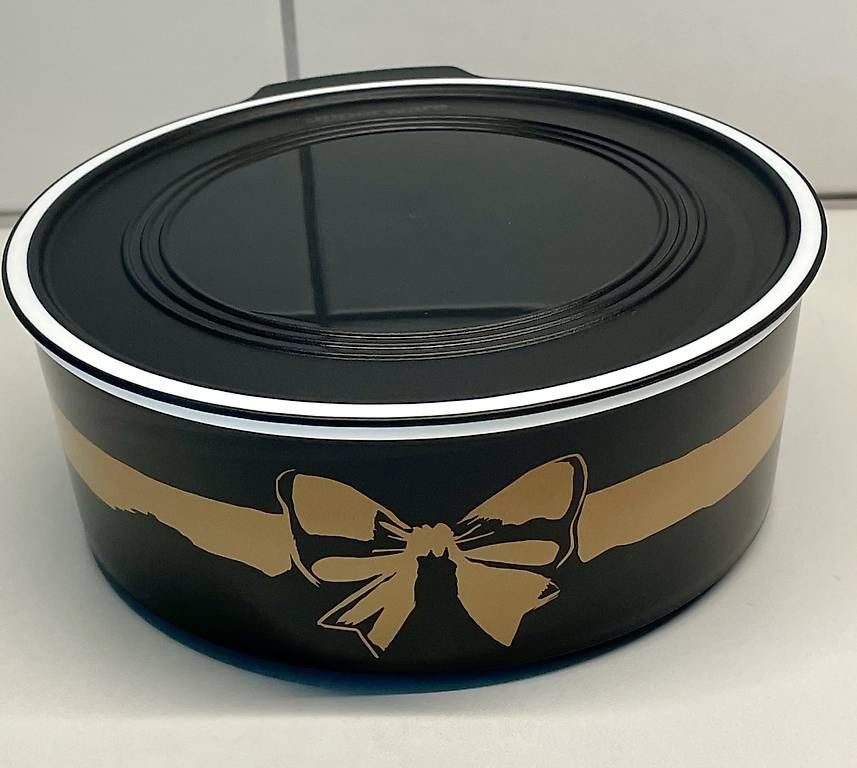 Tupperware Contenitori & Simili: Tupperware Guetzlidose (neu) – Nuovo e nell'imballaggio originale da Jonschwil venduto da relnheaz 1