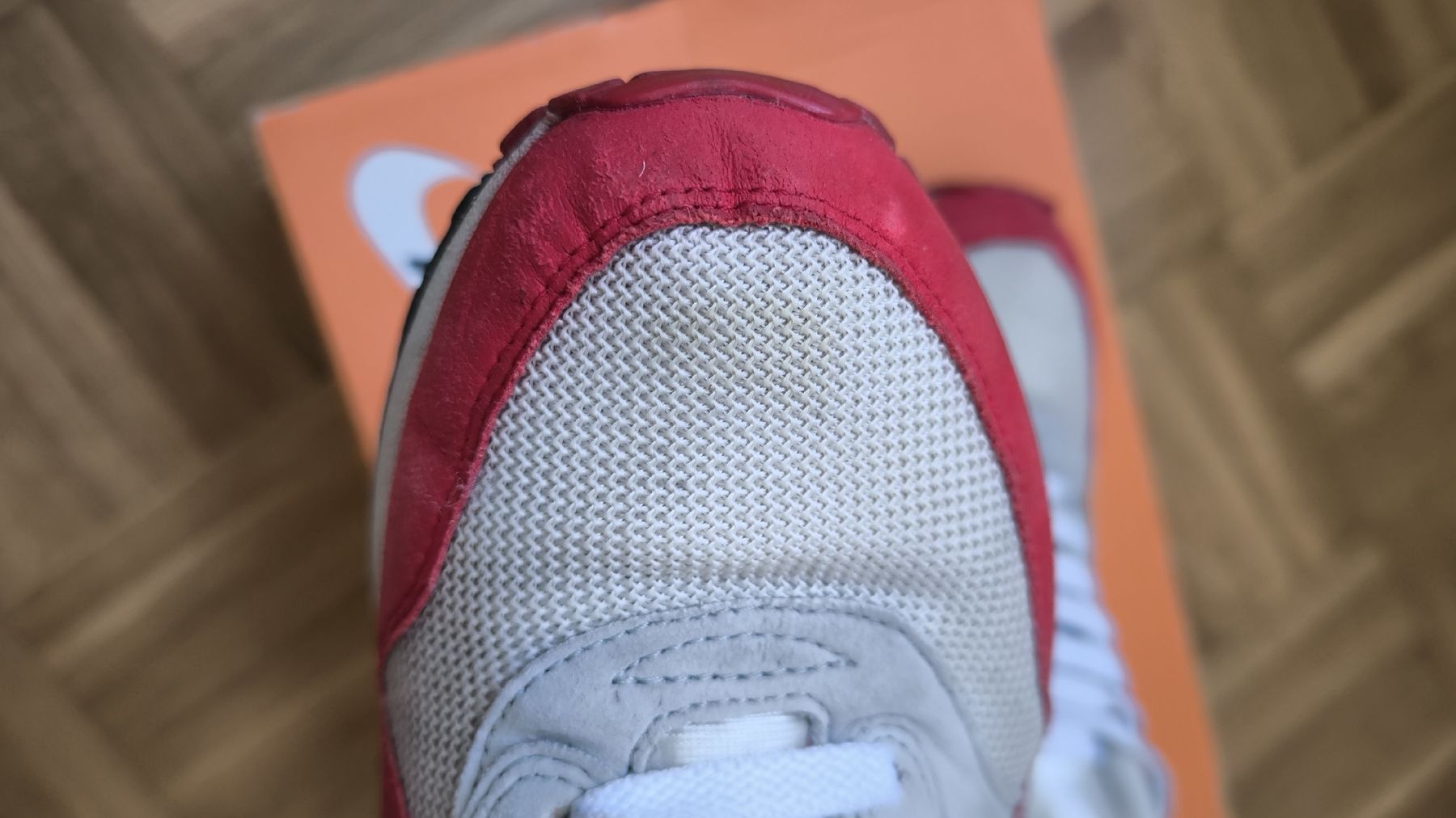 Nike Chaussures hommes: Nike Air Max 1 - OG 2012 – D'occasion à St-Prex par Deetouch 2