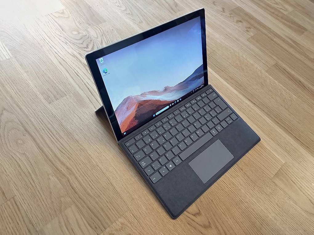 Microsoft Tablet PC: Microsoft Surface Pro 7  i5 / 8 Go / 128 Go  set complet – Usato da Les Acacias venduto da MalikAly