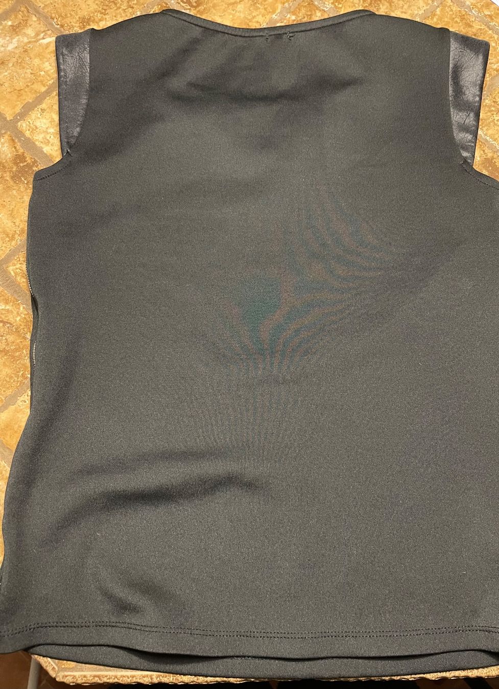 Guess Camicette: Guess Blusa -Un lato completamente con cerniera – Nuovo (secondo la descrizione) da Gordevio venduto da LanaZimm 1