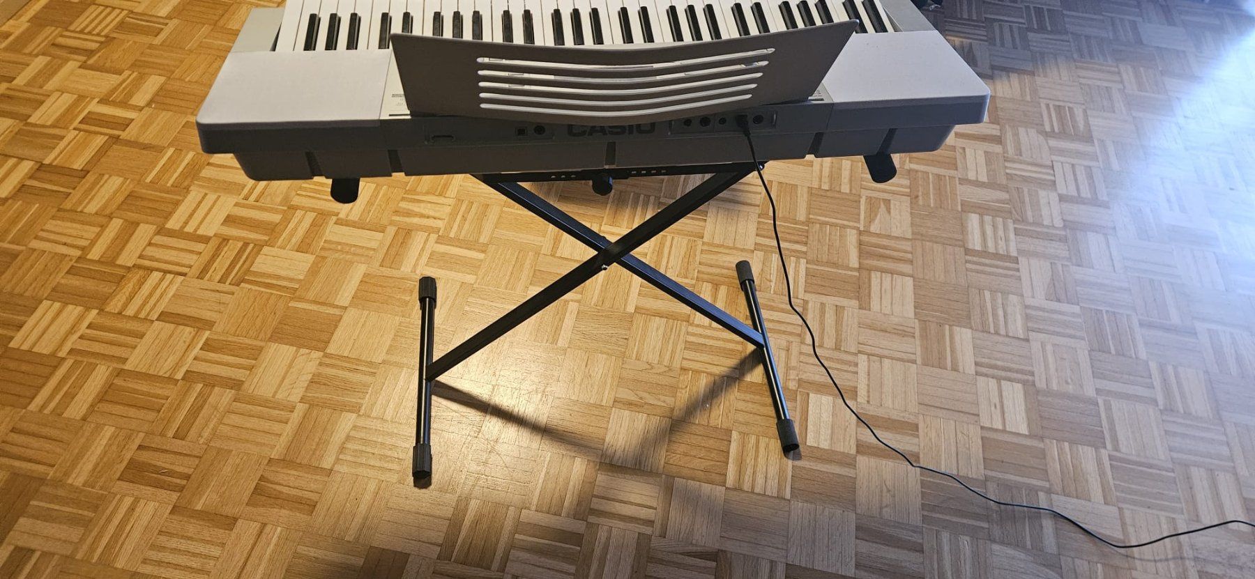 Casio Strumenti musicali: Casio LK-280-Keyboard mit Leuchttasten – Usato da Rüti ZH venduto da WOA-Schweiz 1
