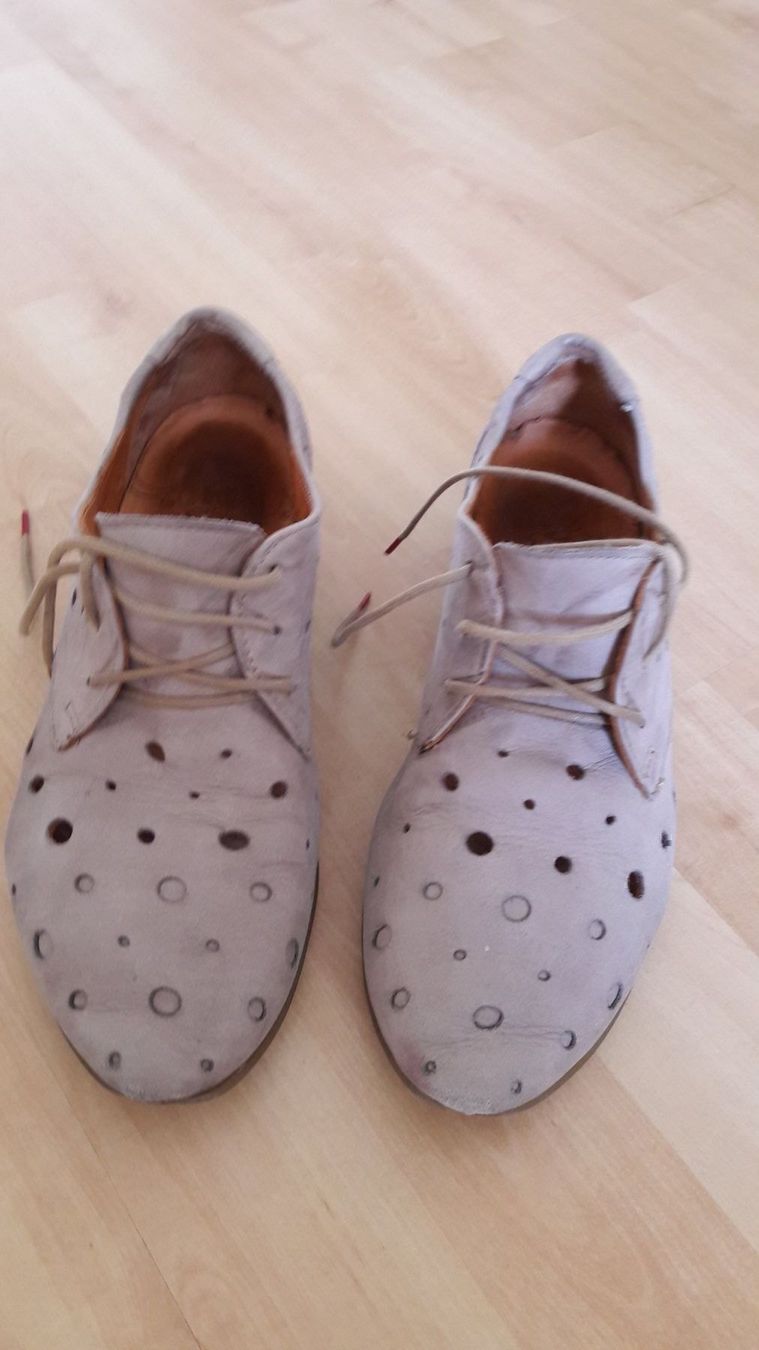 Think Scarpe da donna: Think Schuhe Beige – Usato da Nebikon venduto da Draga25