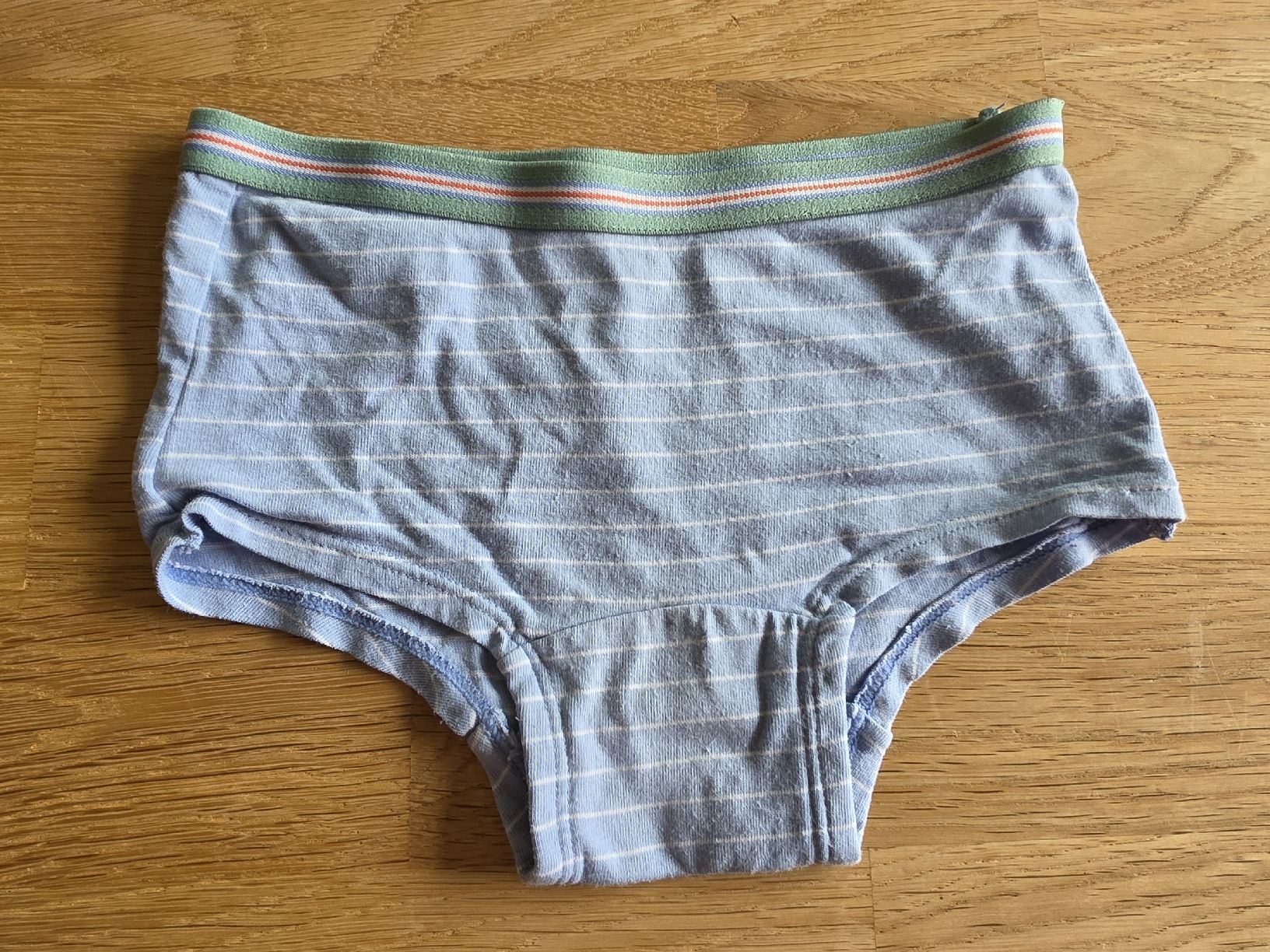 Tchibo Biancheria intima: 3 Mädchen Unterhosen Gr. 98/104 Tchibo – Usato da Bergdietikon venduto da Staphylococcus 3