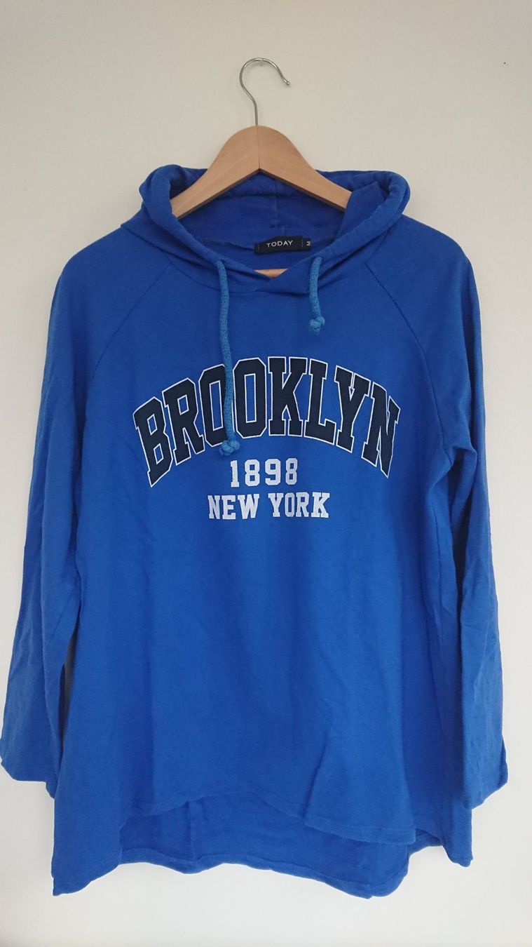 Maglioni & Felpe: Damen Pullover Today Gr. M Blau 1998 Brooklyn NY – Usato da Hallau venduto da CHACLA
