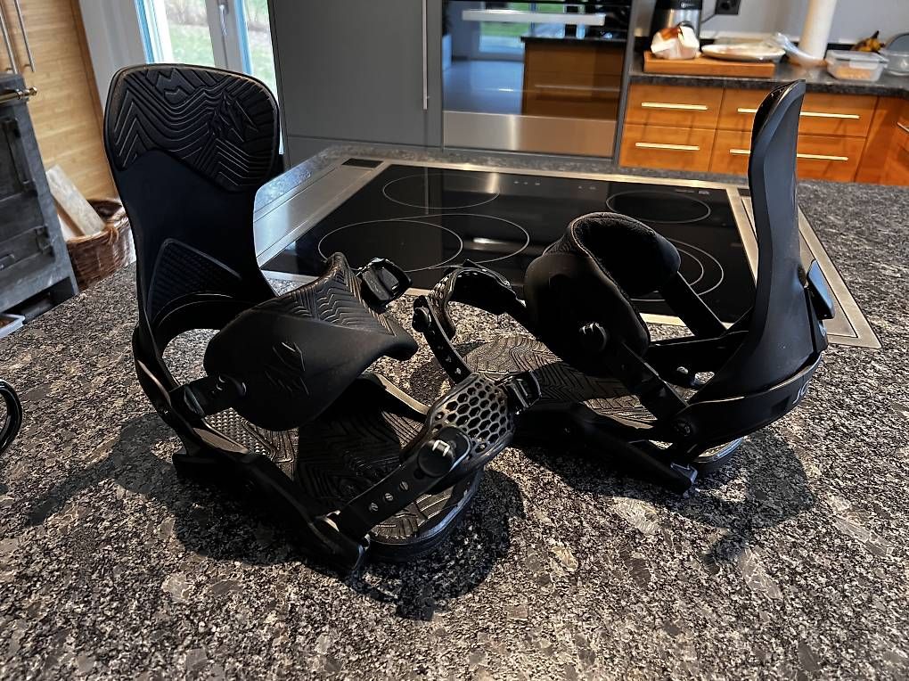 Fixations: Jones NOW Meteorite Snowboard Bindung small – D'occasion à Diemtigen par mey_jf8n 1