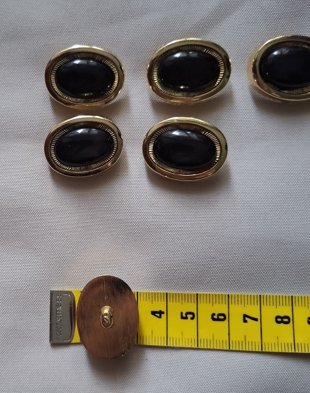 Bottoni: 6 elegante Knöpfe, oval, 29 mm. – Usato da Dietikon venduto da Hirschkopf 4