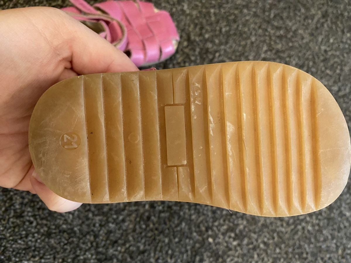 Pom Pom Chaussures filles: Mädchensandalen – D'occasion à Wiler b.Utzenstorf par jk9_x7s6 2