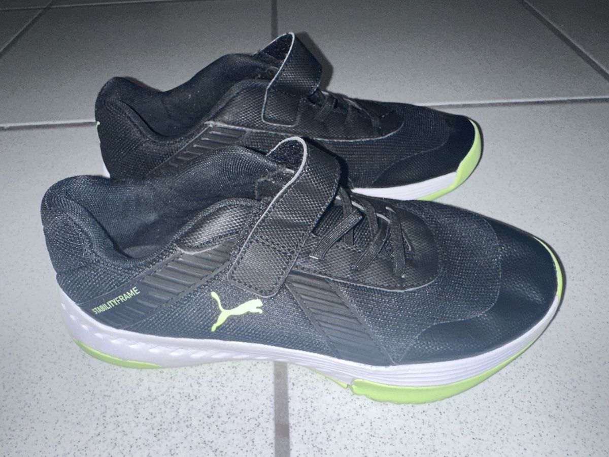 Puma Schuhe für Jungen: Puma Turnschuhe Gr. 38 – Gebraucht aus Buus von 2019dp 3