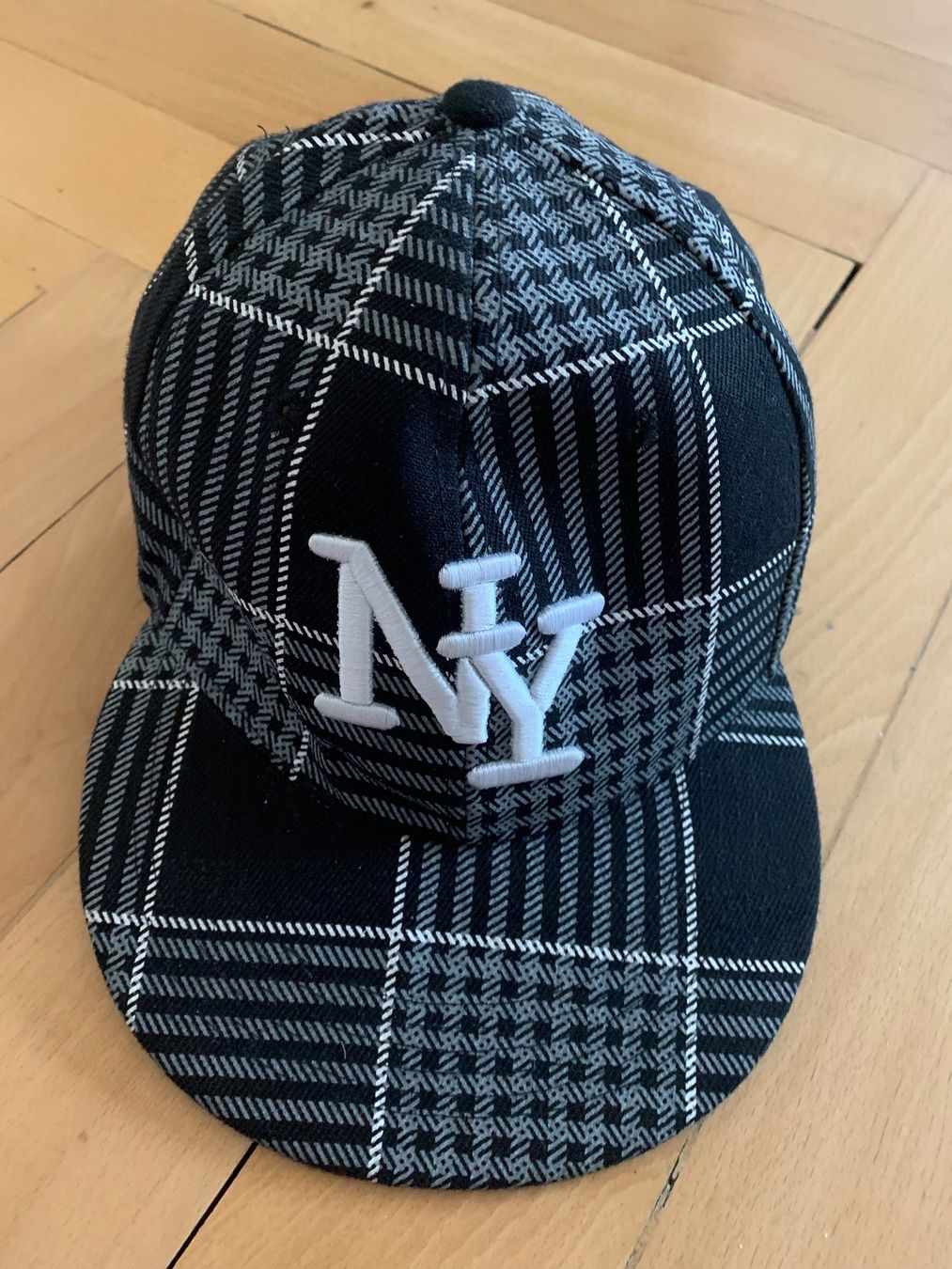 Altro abbigliamento per bambino: Casquette New York – Usato da Küssnacht am Rigi venduto da FFKA