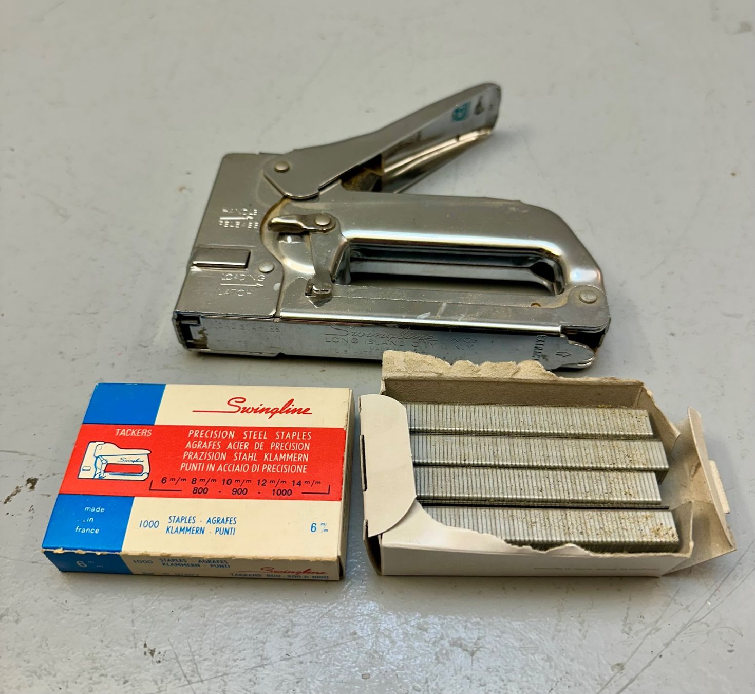 Tutti gli attrezzi: VINTAGE TACKER AB 1.-!!! – Usato da Zürich venduto da NIKI777 2