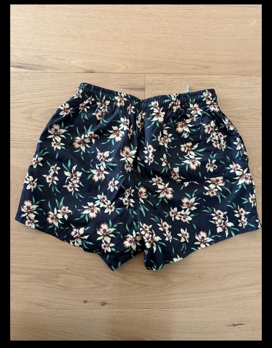 Massimo Dutti Hosen: Shorts  – Gebraucht aus Bern von eli_2ny7
