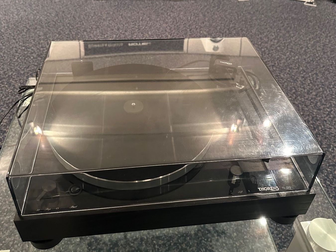Thorens Giradischi: Thorens TD 325 – Difettoso da Aarau venduto da Bollaar