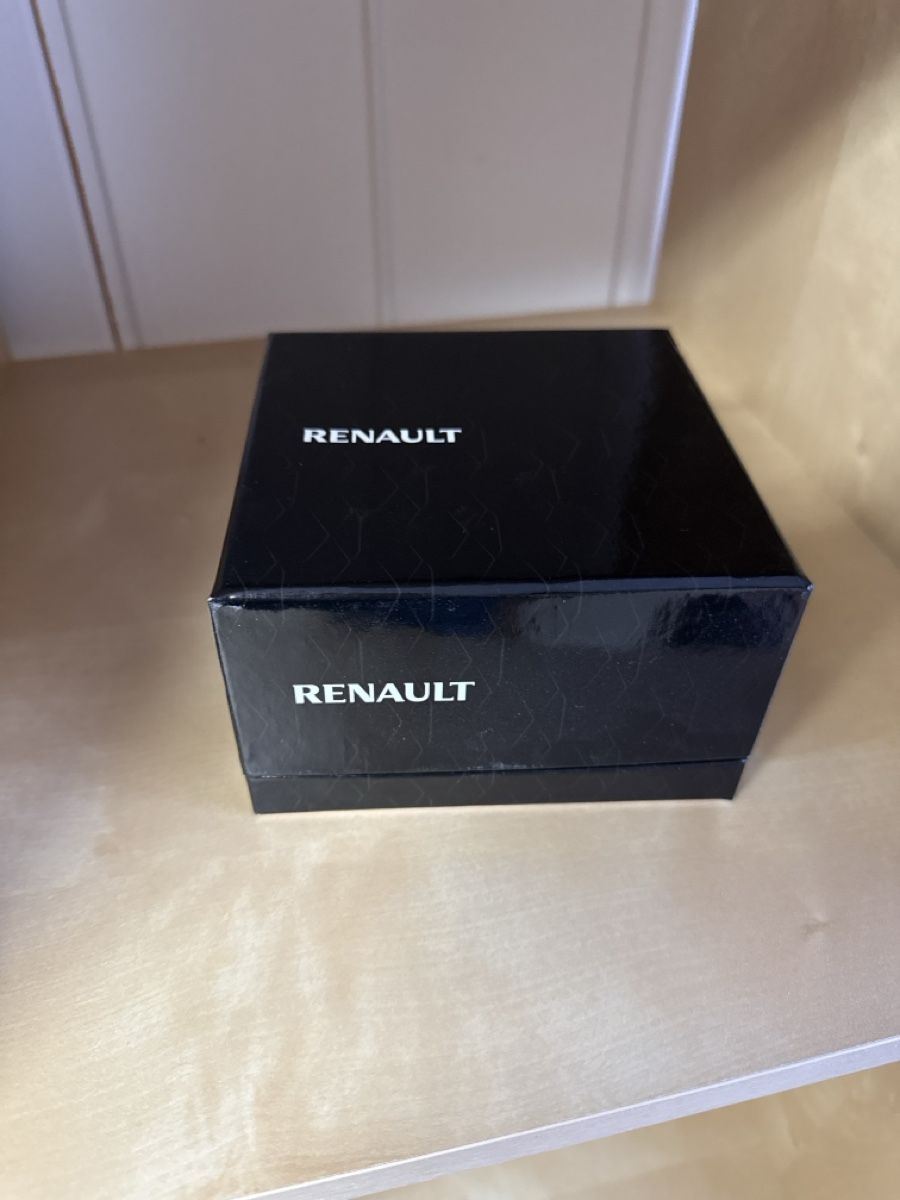 Renault Modellini d'auto: Modellauto Renault Espace initiale Paris 1:43 Neuwertig – Nuovo (secondo la descrizione) da Brunnadern venduto da fab_klb7 1