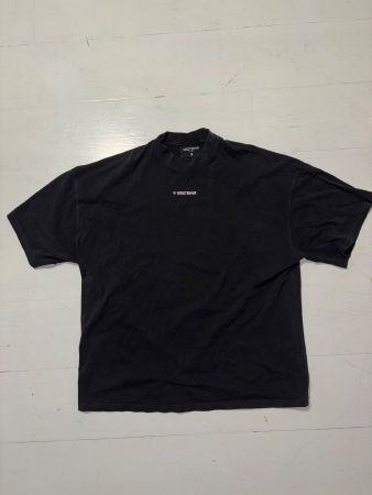 Schwarzes WrstBhvr T-Shirt