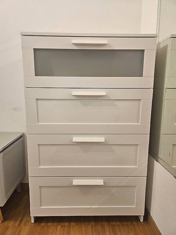 Ikea Cassettiere: Ikea BRIMNES Kommode mit Schubladen, weiss – Usato da Zürich venduto da ste_j22s