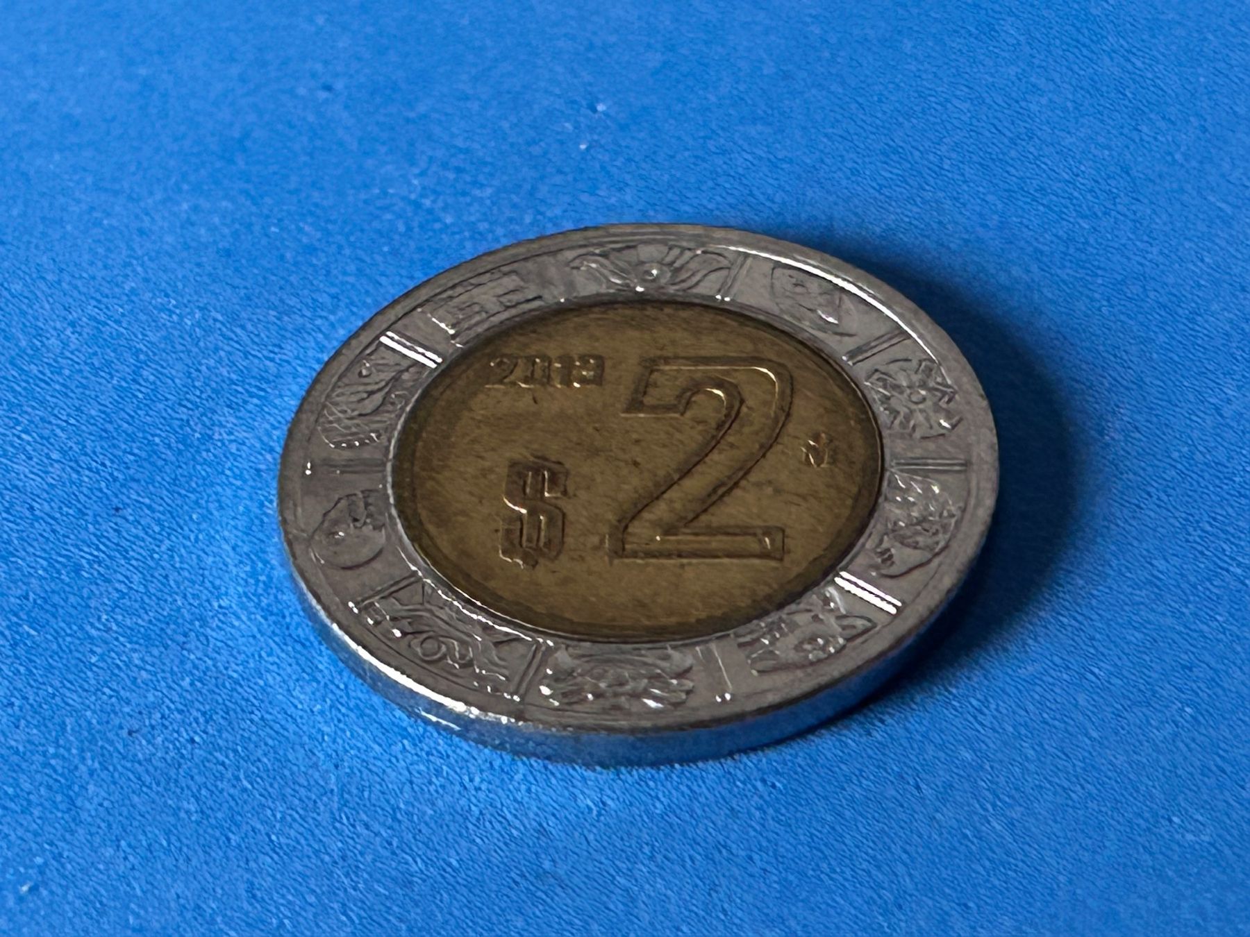 Tutti le monete: Mexico - 2 Pesos 2013 – Usato da Corcelles NE venduto da AJKader 8