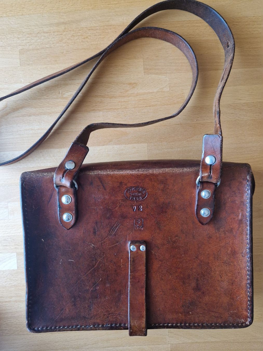 Schweizer Armee Borse: Militär Tasche – Usato da Bern venduto da Ak1917 1