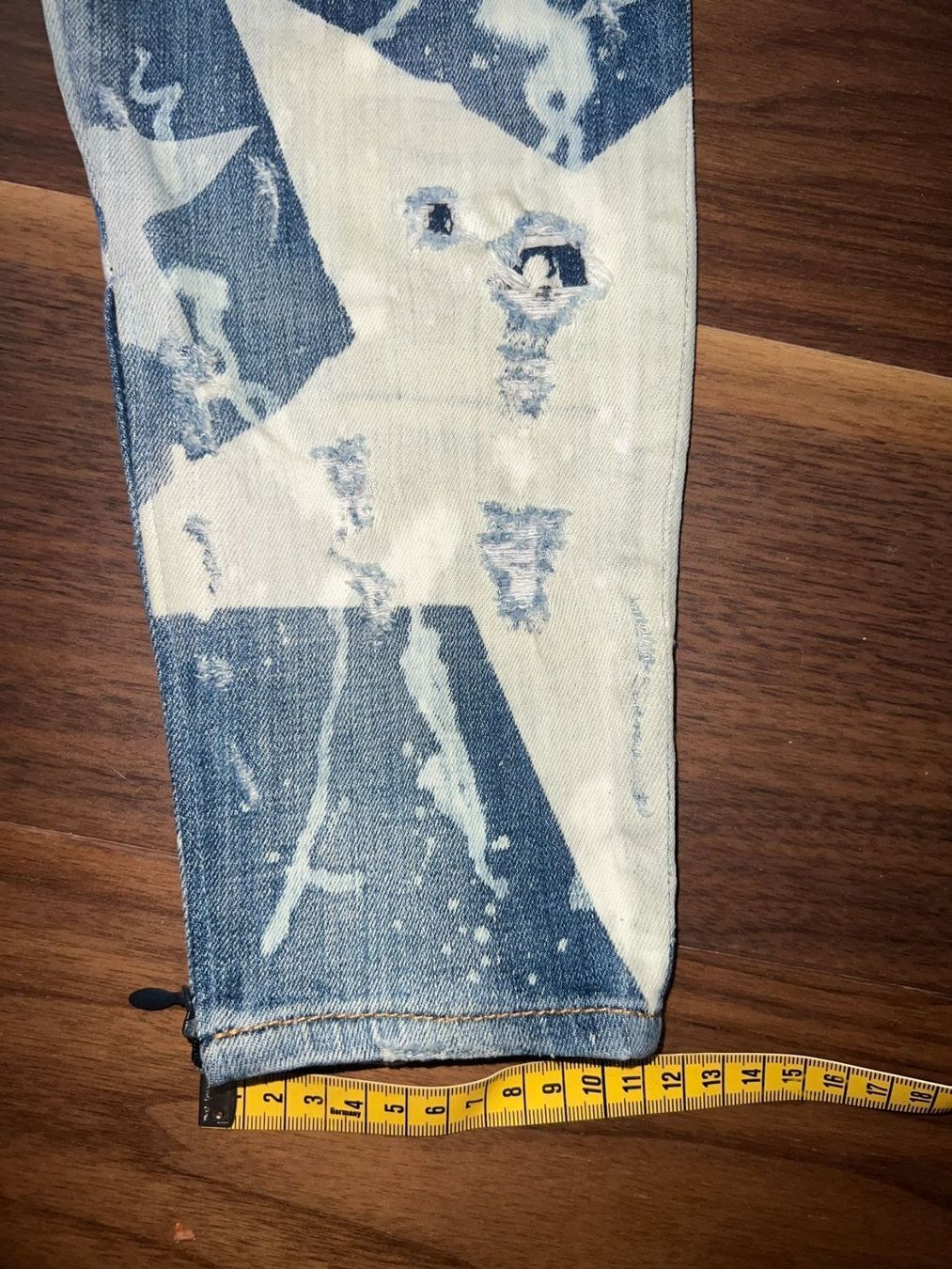 Dsquared2 Jeans: Jeans Dsquared2 - IT 42 – Nuovo (secondo la descrizione) da St-Sulpice VD venduto da juhdu 1